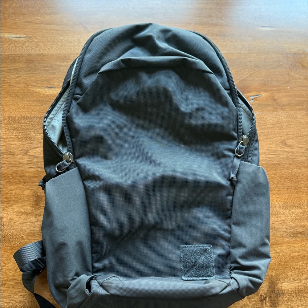 Evergoods Civic Half Zip - 22L  - Black Backpack